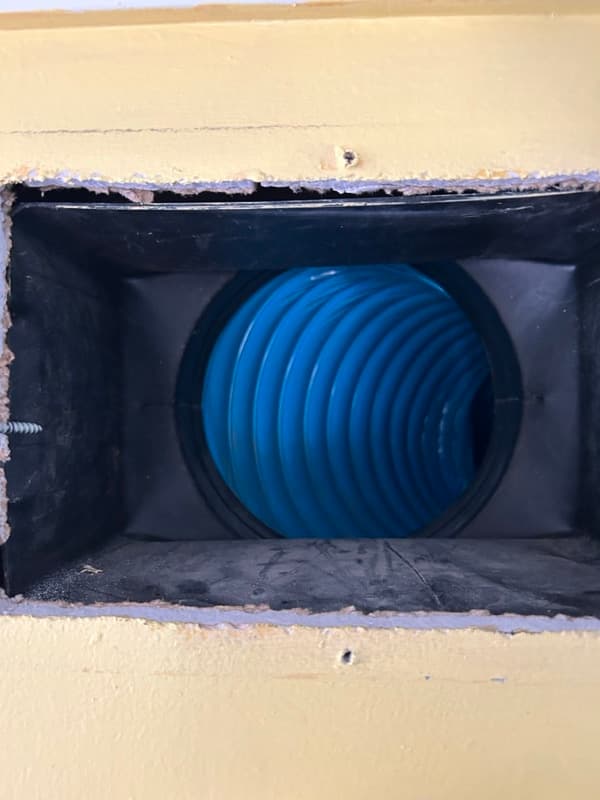 Après — Conduit principal — accumulation de poussière